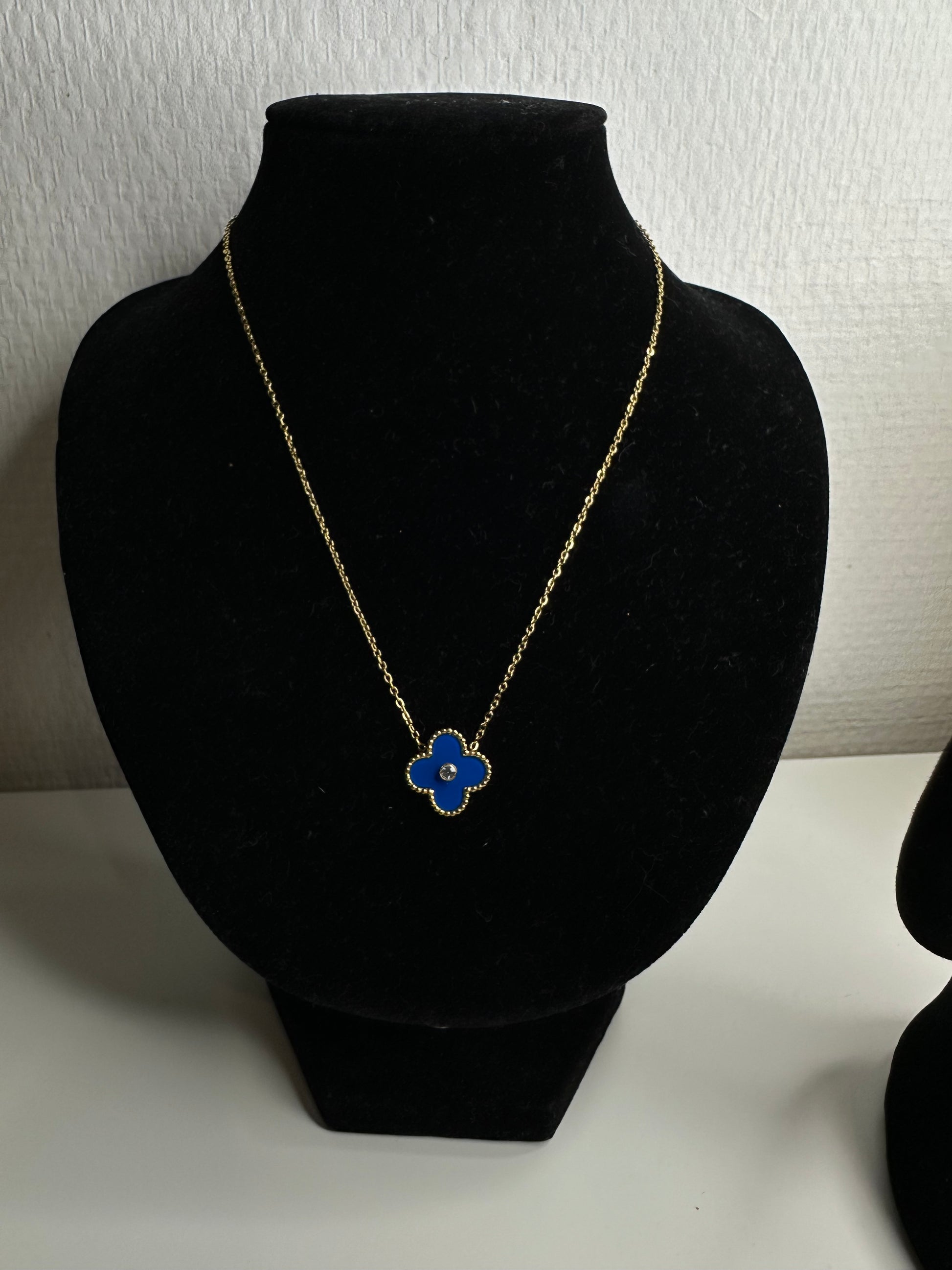 Le Collier Zayna