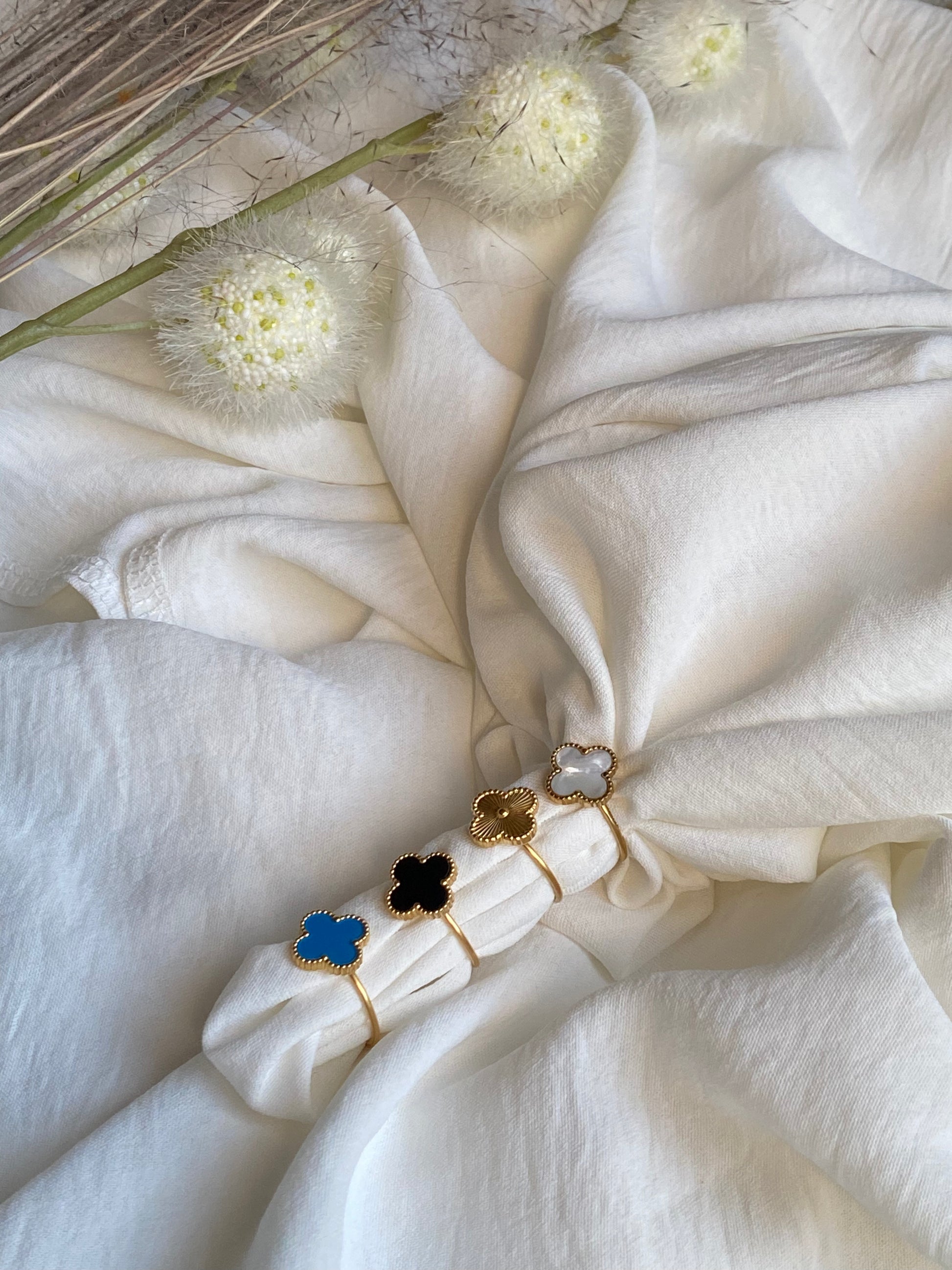 La Petite Bague Yuna
